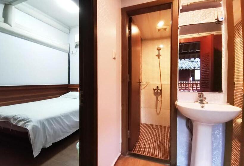 اتاق استاندارد یک نفره, Shaoxing Laotaimen Luxun Native Place Youth Hostel