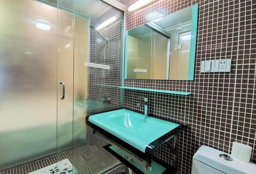 اتاق خانوادگی, Shaoxing Laotaimen Luxun Native Place Youth Hostel