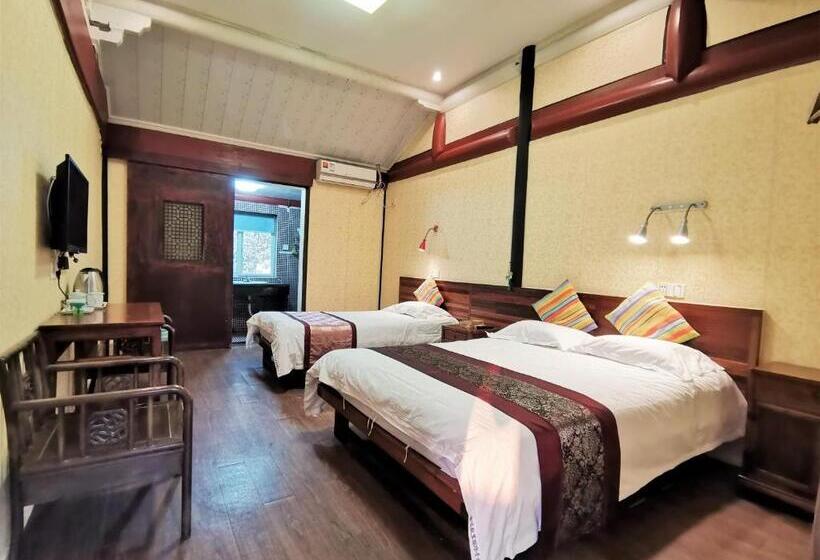 اتاق خانوادگی, Shaoxing Laotaimen Luxun Native Place Youth Hostel