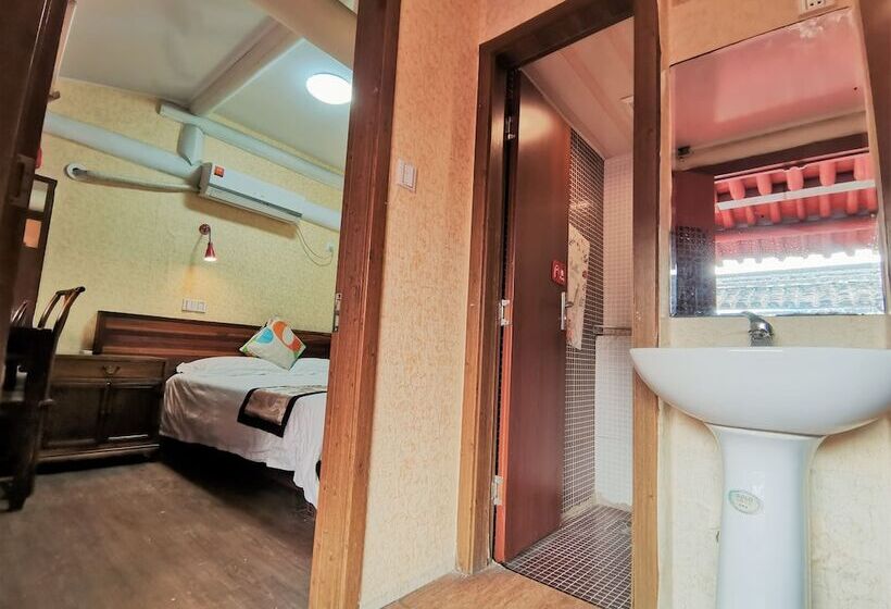 اتاق استاندارد یک نفره, Shaoxing Laotaimen Luxun Native Place Youth Hostel