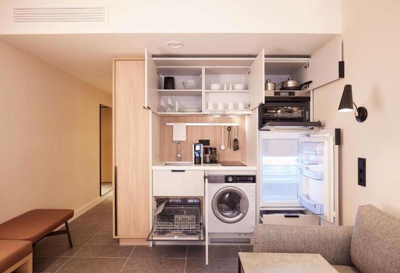 Студия Стандарт, Adina Apartment Hotel Dusseldorf