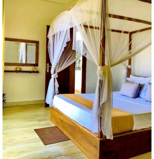 豪华海景房带阳台, Ayona Beach Villa