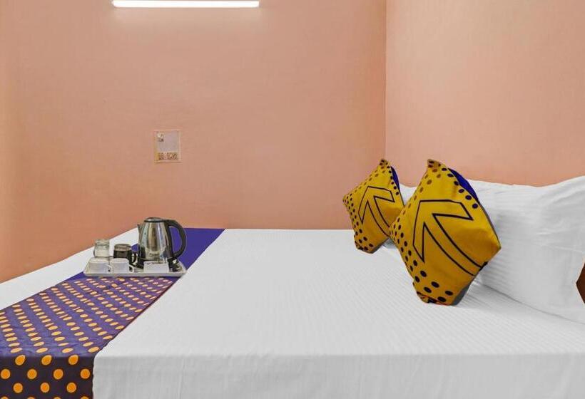 标准间, Spot On Ganpati Home Stays