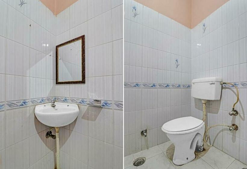 标准间, Spot On Ganpati Home Stays