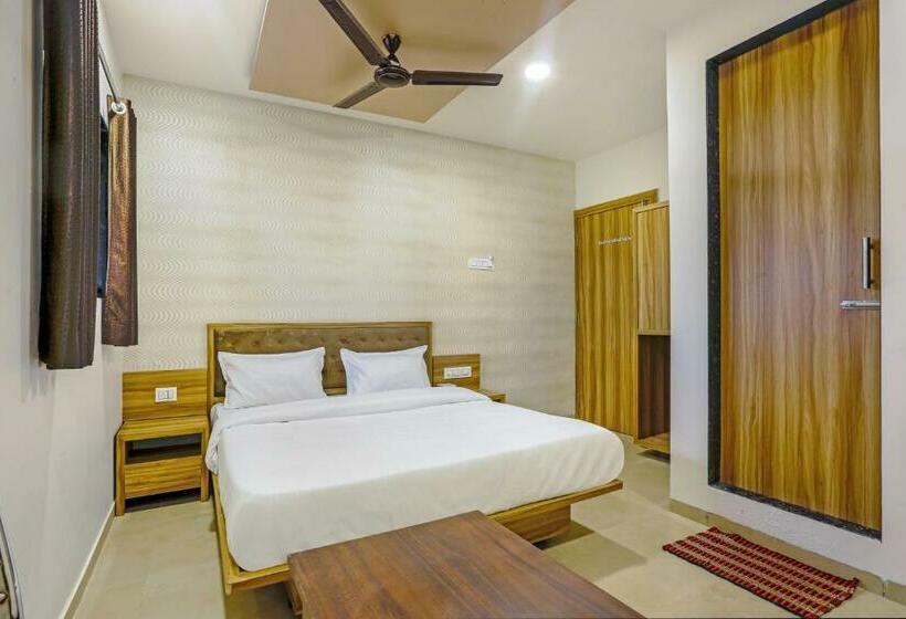 Номер Deluxe, Sai Sagar Lodging & Boarding