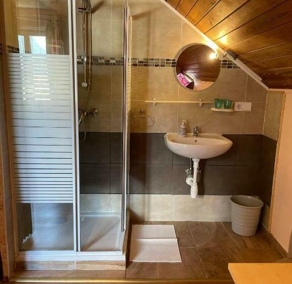 Номер Стандарт Совместная Ванная, Giulias Budget Haus