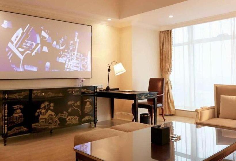 Люкс Кровать Кинг, Qingdao Jinshi International
