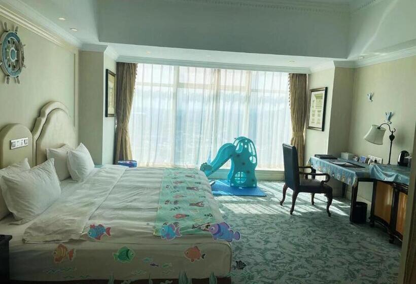 Семейный Номер Вид на Море, Qingdao Jinshi International