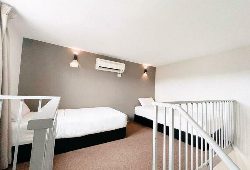 ファミリールーム, Karang Timur Motel