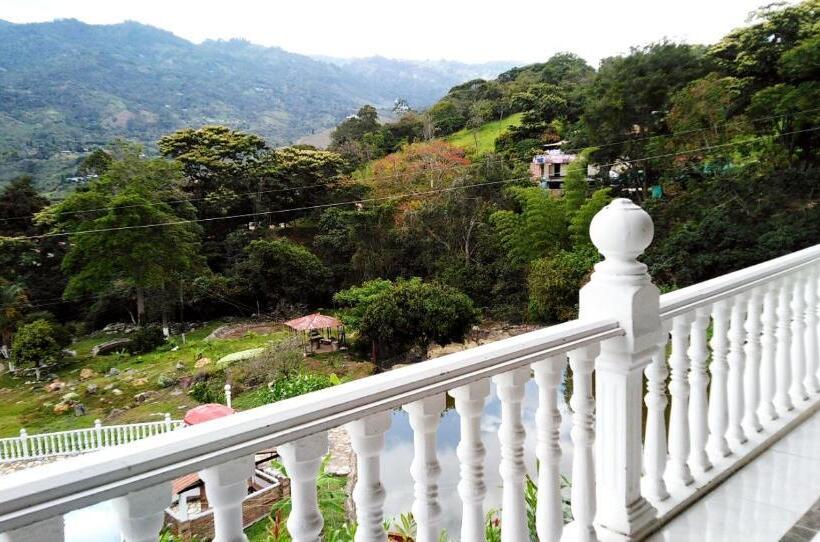 带大床的套房, Finca Campestre Rancho Alegre