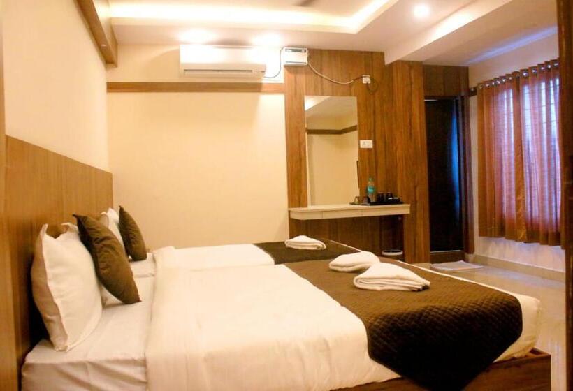 标准间, Sakura Inn