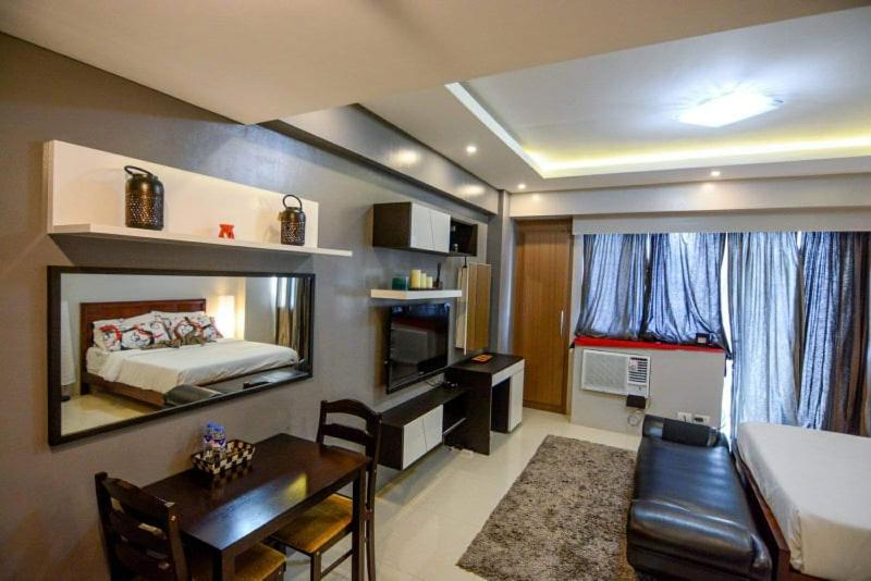 סטודיו סטנדרט עם מרפסת, Palm Tree Villas