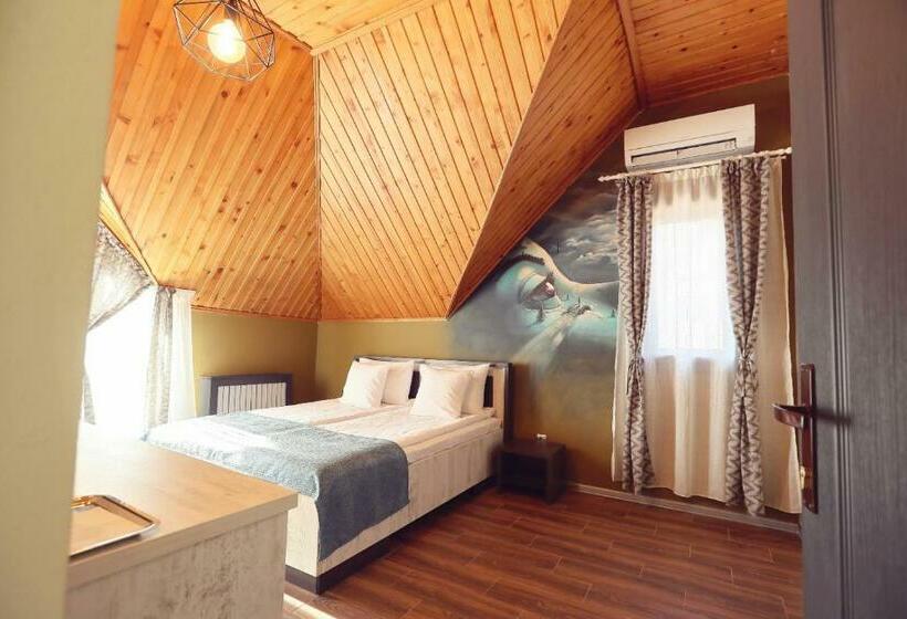 Номер Стандарт, Dezire Guesthouse