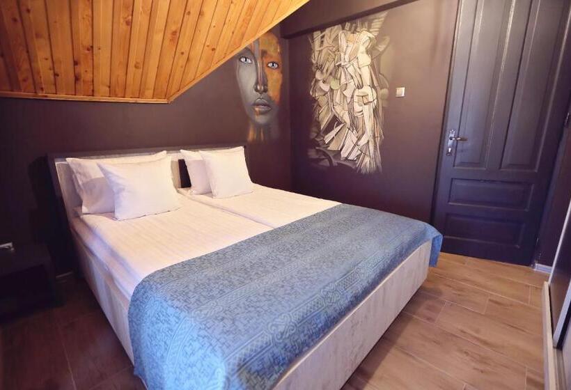 Люкс, Dezire Guesthouse