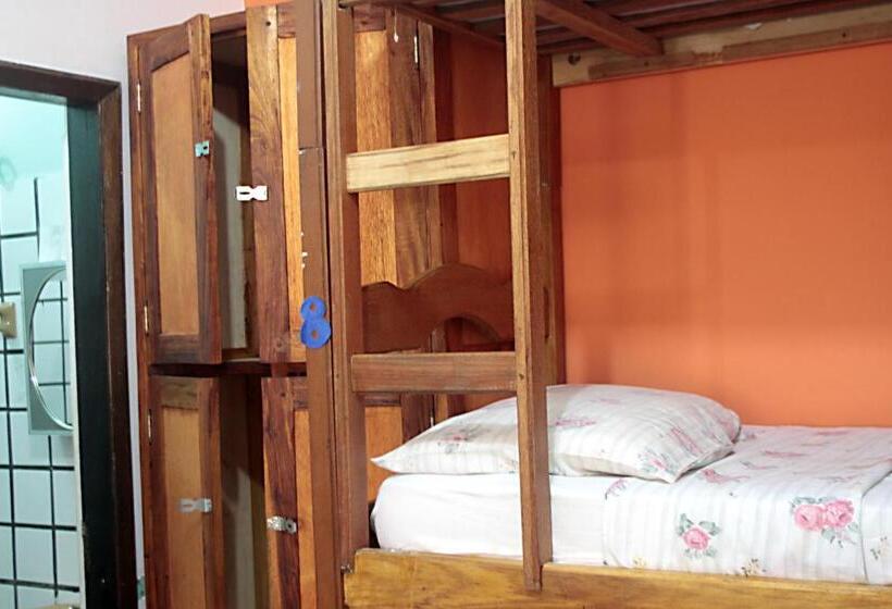 سرير فى غرفة مشتركه, Papagaio Hostel & Pousada