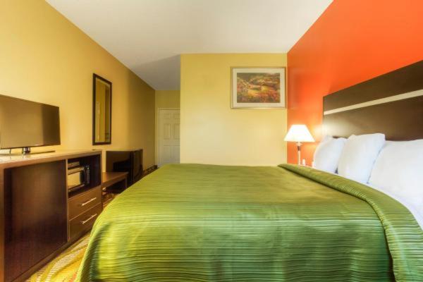 Номер Стандарт Адаптированный для Инвалидов, Quality Inn Fort Payne I 59 Exit 222