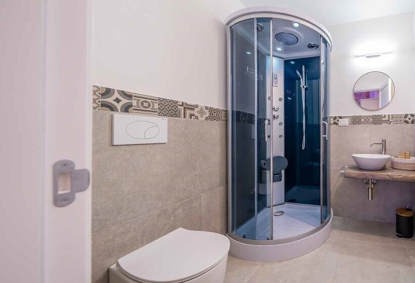 Номер Deluxe, Corte Janca