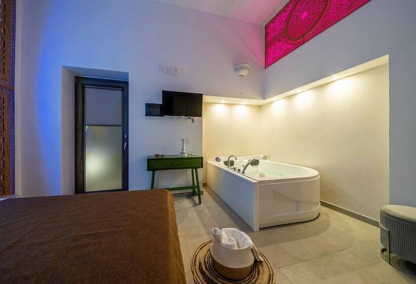Номер Deluxe, Corte Janca