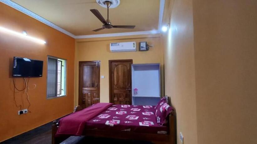 Номер Deluxe Кровать Кинг, Goroomgo Neelachal Holiday Nibasa Puri Near Sea Beach Area   Perfect Location With Excellent Service