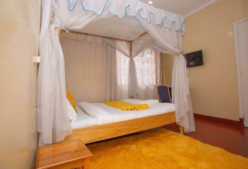 اتاق استاندارد یک نفره, The Nest Guest House