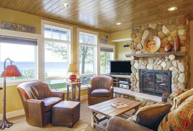 Дом 3 Спальни, Trappers Landing Lodge