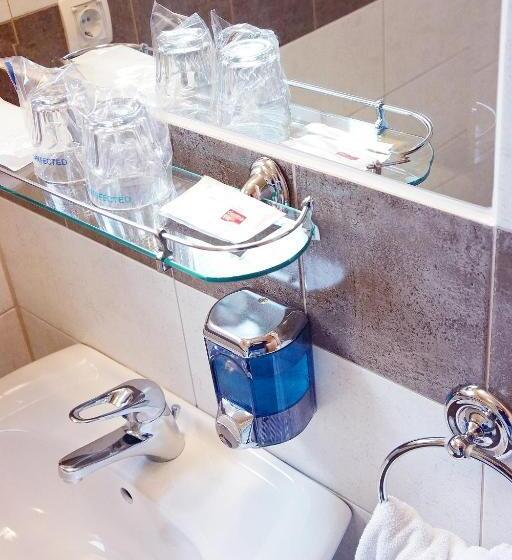 اتاق استاندارد سه نفره, Guest House Pri Gondoli