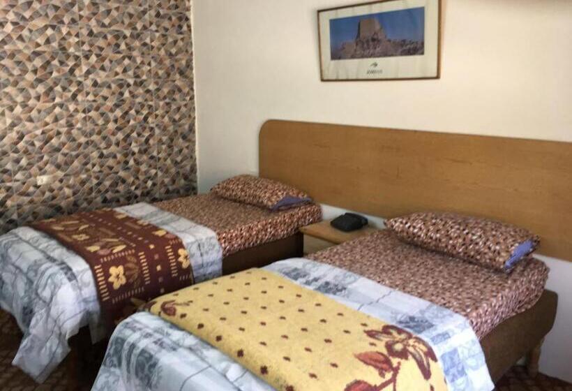اتاق استاندارد یک نفره, Asia