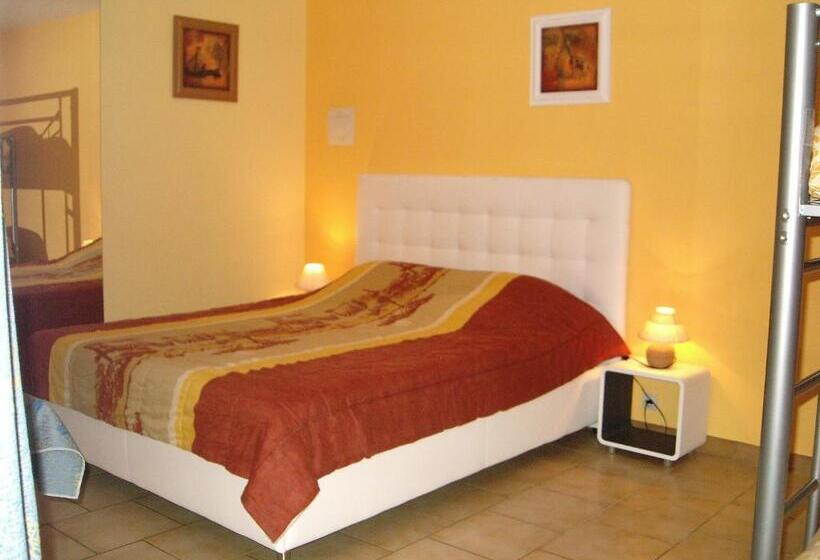 Habitación Familiar, Mas Aurélia B&b
