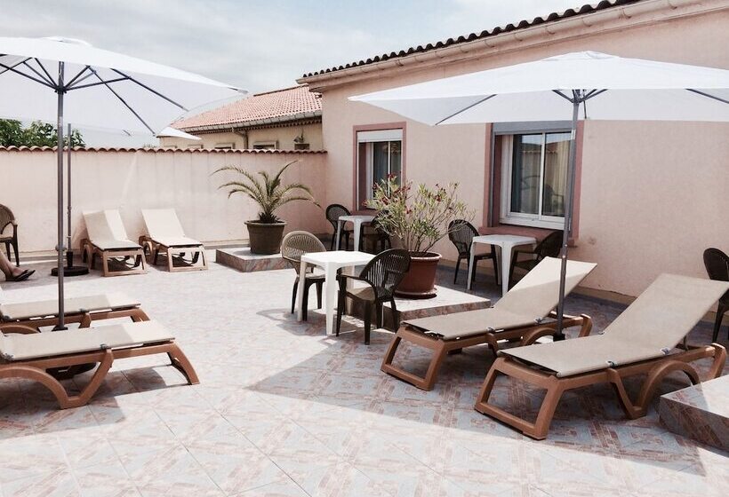 Номер Стандарт, Logis Hotel Restaurant Le Mirador