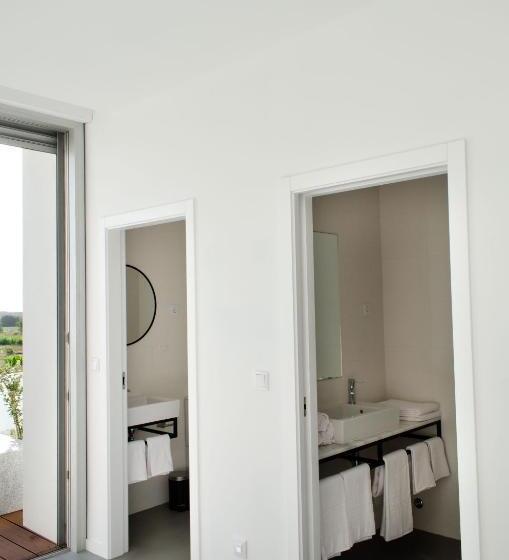 تختخواب در اتاق مشترک, Marinhas Bed & Breakfast