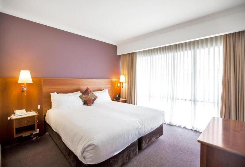 Апартаменты Deluxe 1 Спальня, Century Inn