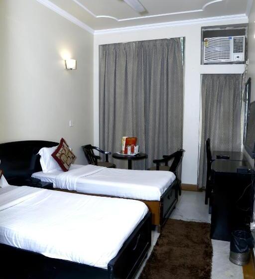اتاق سوپریور با چشم‌انداز شهر, City Centre Inn New Delhi