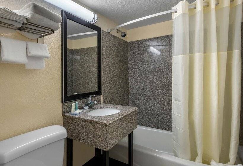 스탠다드 룸 더블 침대 2개, Quality Inn Daytona Beach Oceanfront