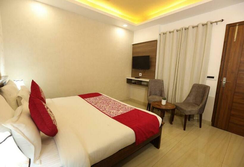 Номер Deluxe, Lavit Couple Friendly Near Faridabad Metro Station