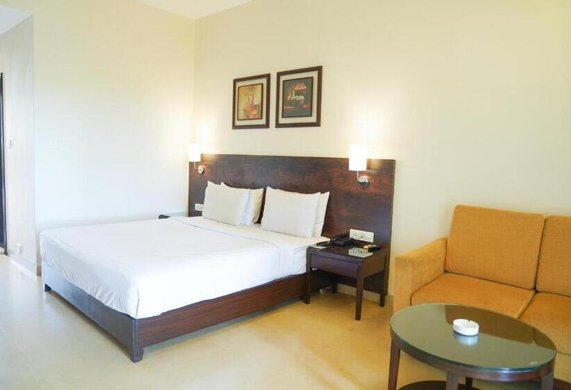 Номер Стандарт с Балконом, Greenleaf The Resort & Spa, Ganpatipule