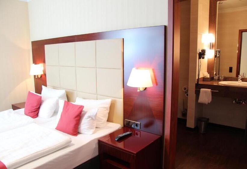 Family Suite, Amaris