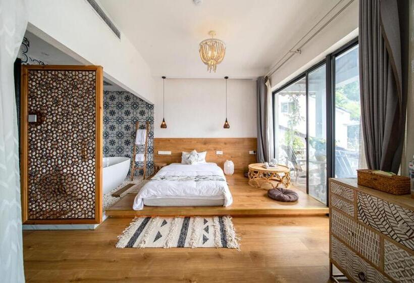 Номер Стандарт с Балконом, Boke Hotel Xihu