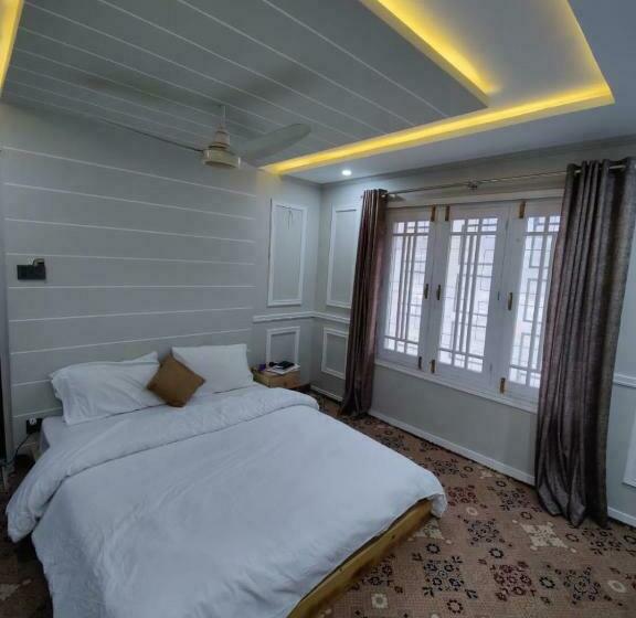 اتاق استاندارد, Pyramid Lodge