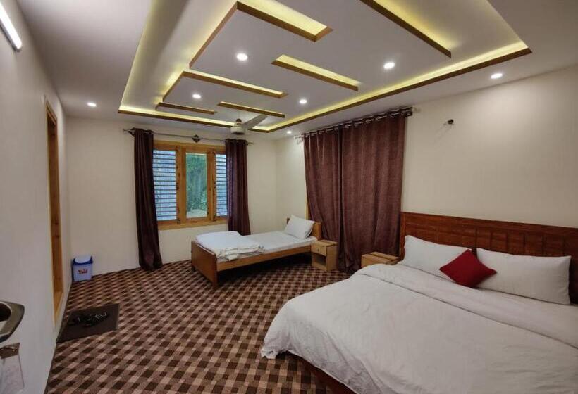 اتاق استاندارد چهار تخته, Pyramid Lodge