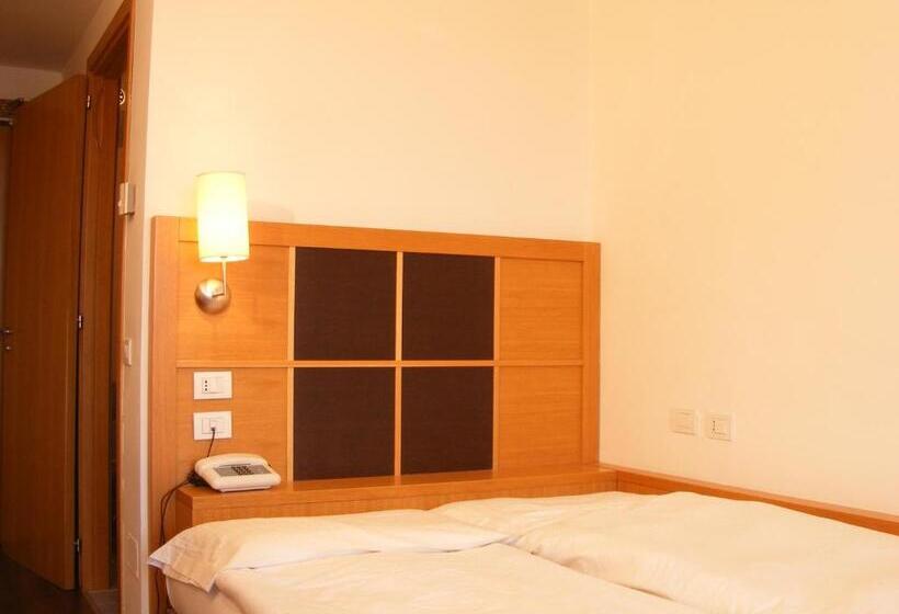 اتاق استاندارد, Dolomiti Chalet