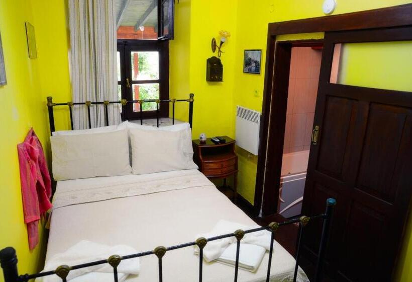 Номер Стандарт, Cunda Zehra Teyzenin Evi