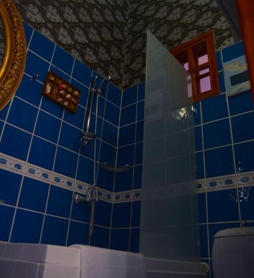 Номер Стандарт, Cunda Zehra Teyzenin Evi