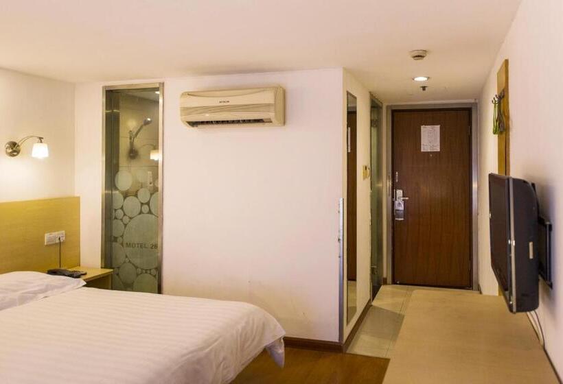 家庭间, Motel Shanghai Pudong Lianyang New International Expo Centre