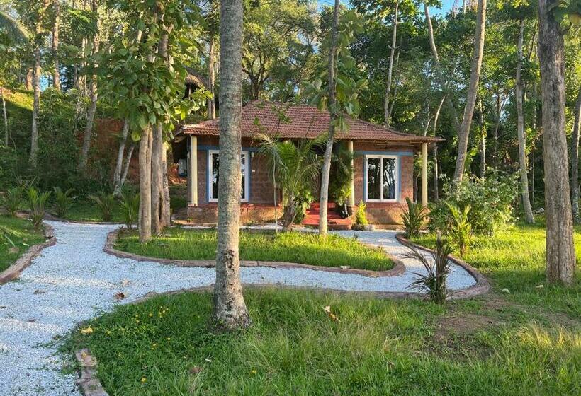 اتاق استاندارد یک نفره, Vishram Village