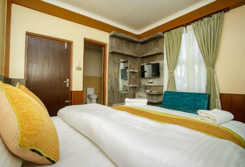 اتاق لوکس, Gauri Shankar Hotel Nagarkot