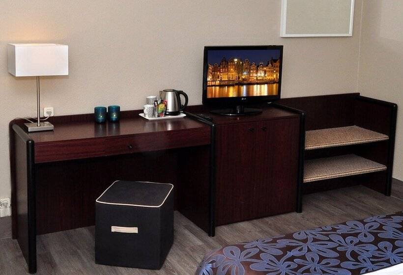 Трехместный Номер Комфорт, Boutique Hotel Herbergh Amsterdam Airport Free Parking