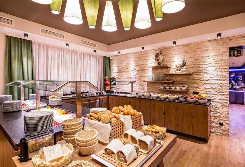 اتاق استاندارد سه نفره, Urdlwirt   Hotel & Restaurant