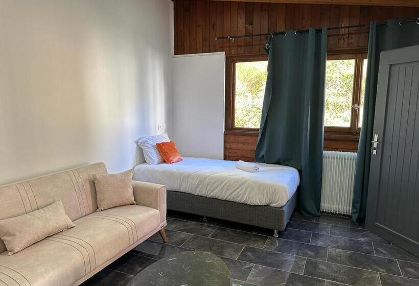 Бунгало Стандарт, Hôtel Parc Les Cigognes   Albé