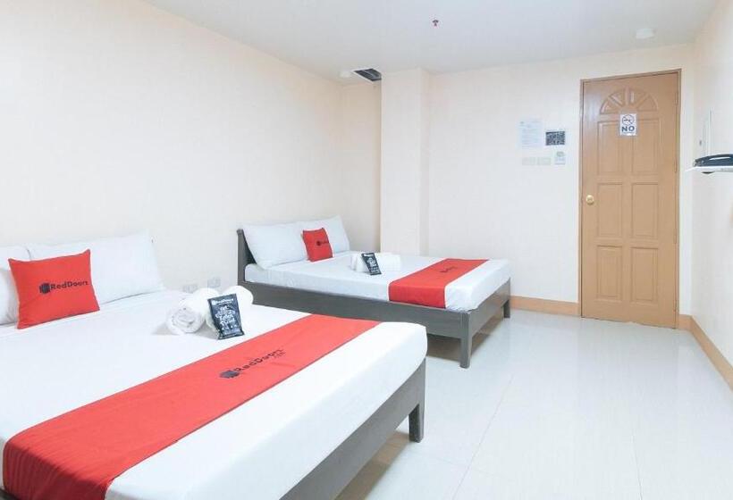 4인용 스탠다드 룸, Reddoorz At Isabelita Hotel Tuguegarao City