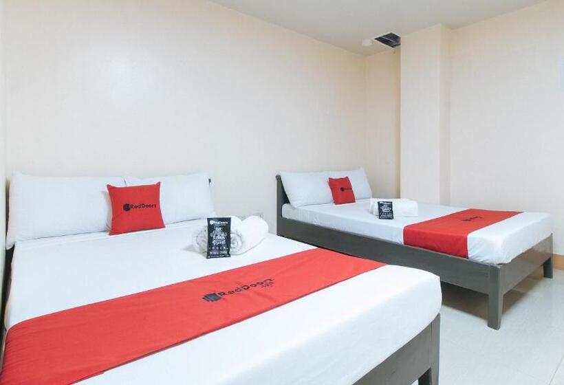 4인용 스탠다드 룸, Reddoorz At Isabelita Hotel Tuguegarao City